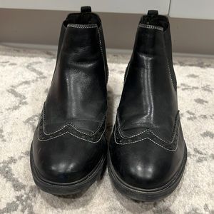 Hush Puppies Boots Black size 8